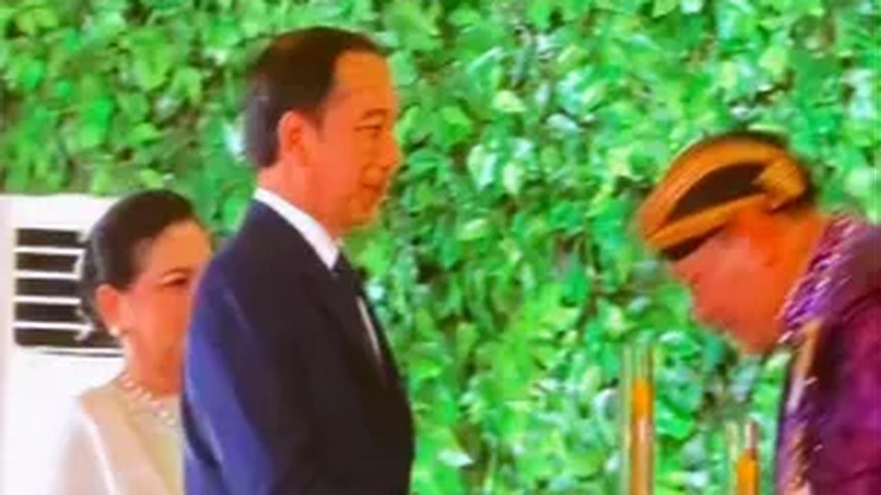 Tidak terkecuali Presiden Indonesia Joko Widodo bersama Ibu Iriana. Wakil Presiden Ma'ruf Amin juga diketahui hadir dalam acara. <br>