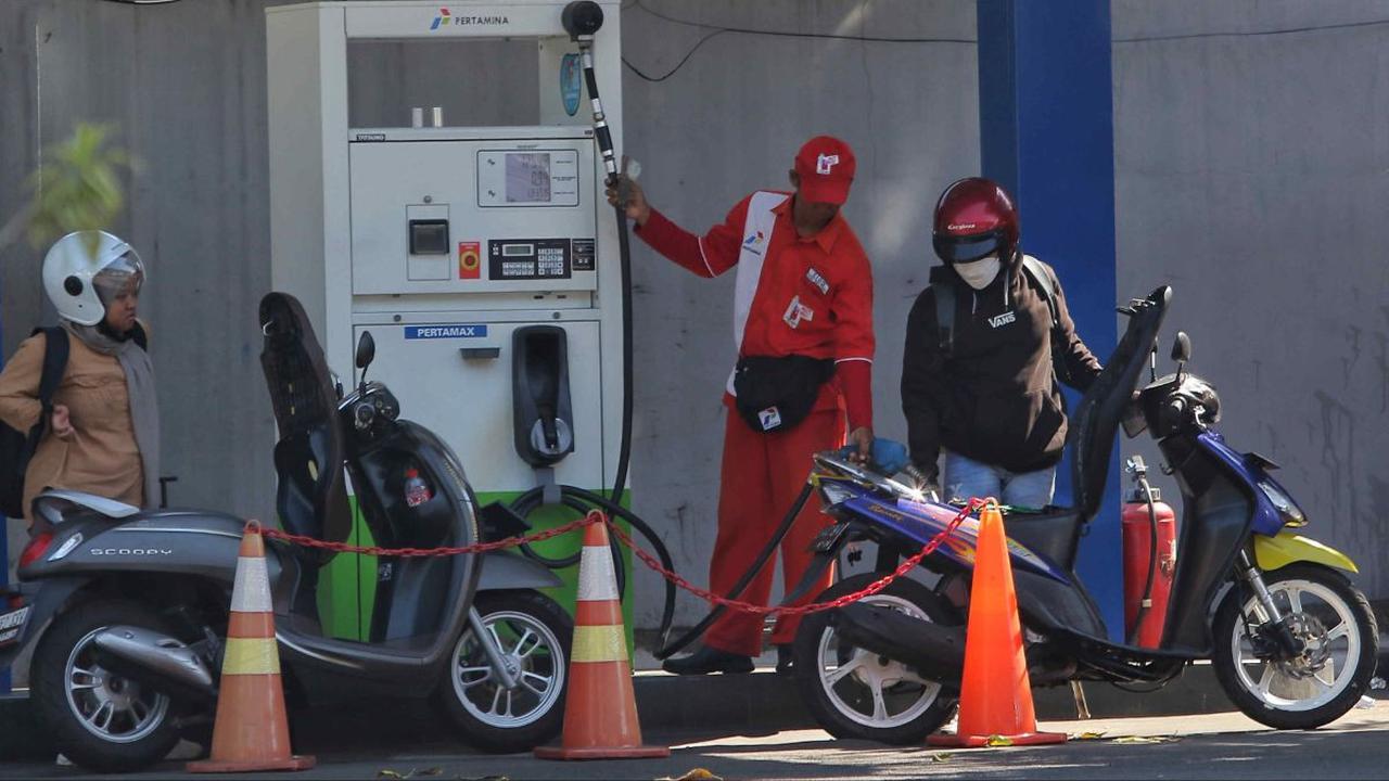 Pemerintah secara lintas sektor membuka Posko Nasional Sektor Energi dan Sumber Daya Mineral (ESDM) periode Nataru 2023/2024. Tujuannya, mengamankan suplai BBM hingga LPG selama libur Natal 2023 dan Tahun Baru 2024.