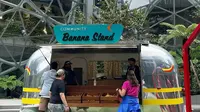 Banana Stand Community di kantor pusat Amazon, tempat bagi-bagi pisang gratis. (dok. Instagram @amazonbanana/https://www.instagram.com/p/Chc-JgOPFxL/?hl=en/Dinny Mutiah)