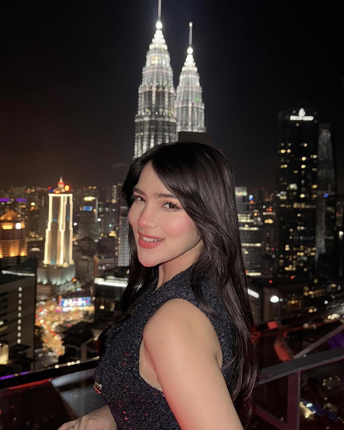 Potret Cantik Davina Karamoy di Malaysia, Banjir Pujian Warganet