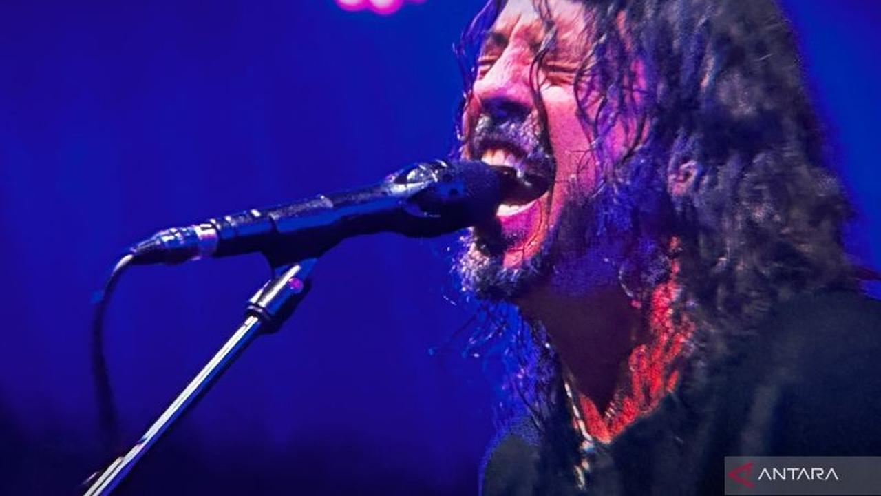 Setelah 29 Tahun Absen, Foo Fighters Jakarta Kembali Guncang Panggung, Kenalkan Drummer Baru Ilan Rubin!