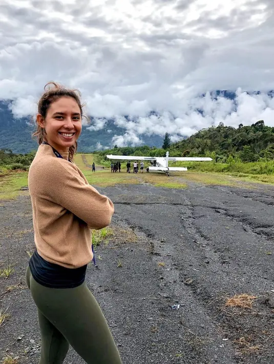 Nadine Kaiser sering membagikan momen di akun Instagram pribadinya tentang aktivitas-aktivitas yang dilakukannya, termasuk bagaimana ia menanggapi suatu isu. [Foto: Instagram/nadiepascale]