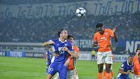 Drama Babak 1 Persib Vs Ratchaburi FC di 16 Besar ACL Two: Maung Bandung Unggul 1-0, 1 Gol Dianulir, Uilliam Barros Kartu Merah
