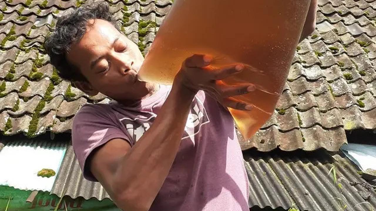10 Potret Kocak Orang Minum Es Teh di Cuaca yang Panas Ini Bikin Tepuk Jidat