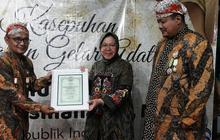 Mensos Risma Harap Generasi Muda Meneladani Semangat Leluhur Tanah 'Perdikan
