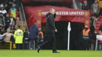 Liga Inggris: Gary Neville Sebut Manchester United Tak Berani Pecat Solskjaer Sampai Benar-benar Nyungsep