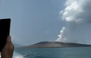 Anak Krakatau Mendadak Tenang Usai Teror Abu