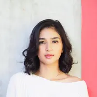 Tampilan Mikha Tambayong yang kasual nggak ribet. (Image: miktambayong/instagram)