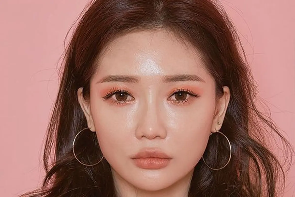 ilustrasi peach makeup korea/pexels