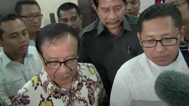 Akbar Tandjung Yakin Anas Tidak Bersalah