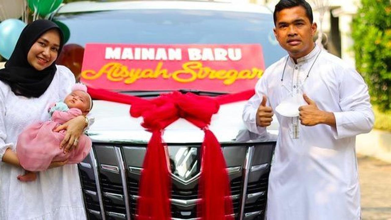 Putra Siregar beri kado Toyota Alphard untuk putrinya
