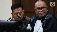 Pada perkara ini, JPU pada KPK menduga mantan Menteri Pertanian, Syahrul Yasin Limpo menerima gratifikasi dan melakukan tindak pemerasan di lingkungan Kementan untuk kepentingan pribadi dan keluarga. (Liputan6.com/Herman Zakharia)