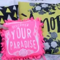 Sudah malas pakai baju kelihatan ketiaknya? Ubah tank top kamu jadi benda-benda ini. Dijamin kece!