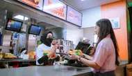Sengaja Pamer Burger Berjamur, Siasat 'Nyeleneh' Burger King