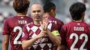 Andres Iniesta. Serupa dengan Lionel Messi, Andres Iniesta yang juga masih aktif bermain di Liga Jepang bersama Vissel Kobe dan terikat kontrak hingga Januari 2024 juga mendapat lampu hijau dari Joan Laporta jika ingin kembali memperkuat Barcelona. (AFP/Karim Jaafar)