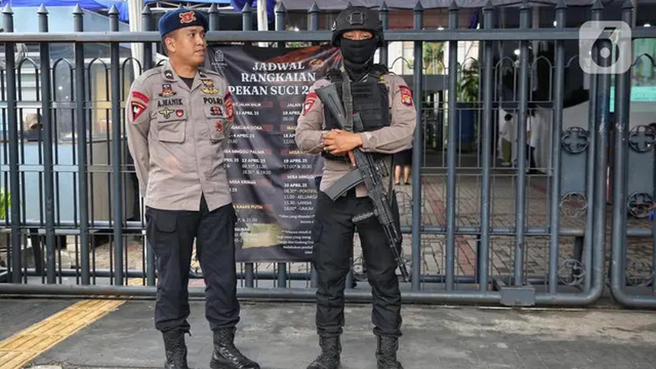 Tri Hari Suci Paskah, Personel Kepolisian Jaga Ketat Gereja Katedral Jakarta