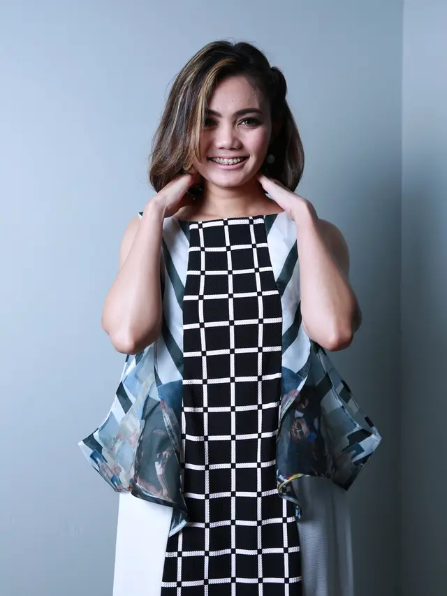 [Bintang] Eksklusif Rina Nose