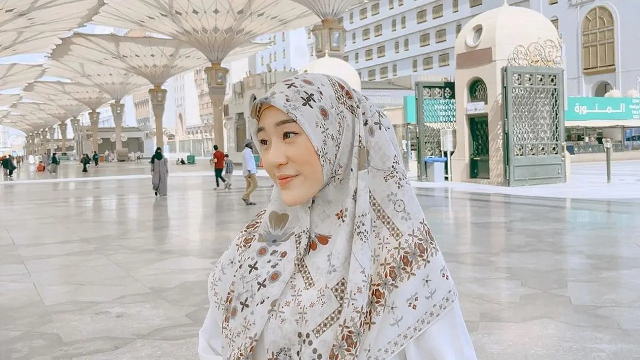 Dikabarkan Dekat dengan Rio Haryanto, Ini 6 Potret Larissa Chou yang Makin Cantik dan Memesona