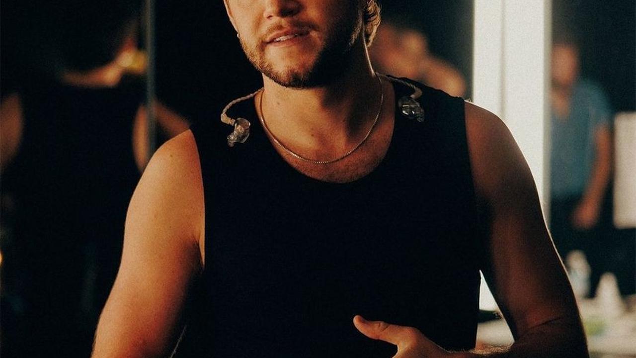Niall Horan belum memberikan pesan pribadi terkait kepergian Liam Payne, namun pesan duka dari akun resmi One Direction turut mewakili perasaannya.<br>