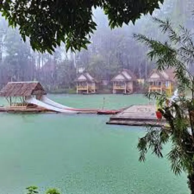 Kampung Sampireun (IG sampireunresort)