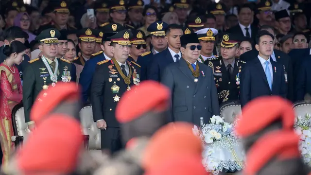 Presiden Prabowo Subianto Pimpin Upacara Puncak HUT Bhayangkara ke-79