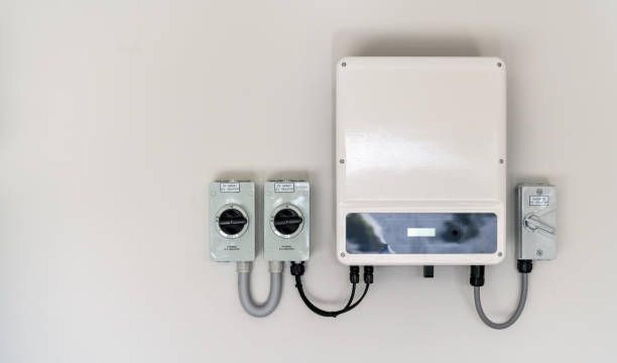 <b>Cara Kerja Inverter<br></b><br>