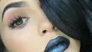 Tak lupa juga, Kylie mengunggah foto yang memamerkan warna terbaru pada lipstick mattenya yang diberi nama Majesty. (instagram/Bintang.com)