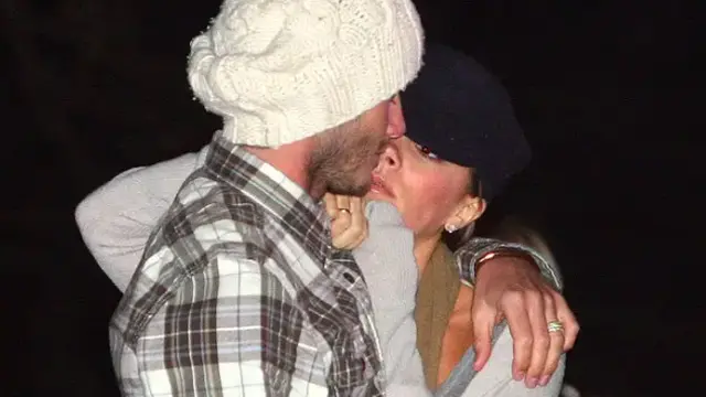 7 Potret Jadul David dan Victoria Beckham, Selalu Tampil Romantis Sejak Dulu