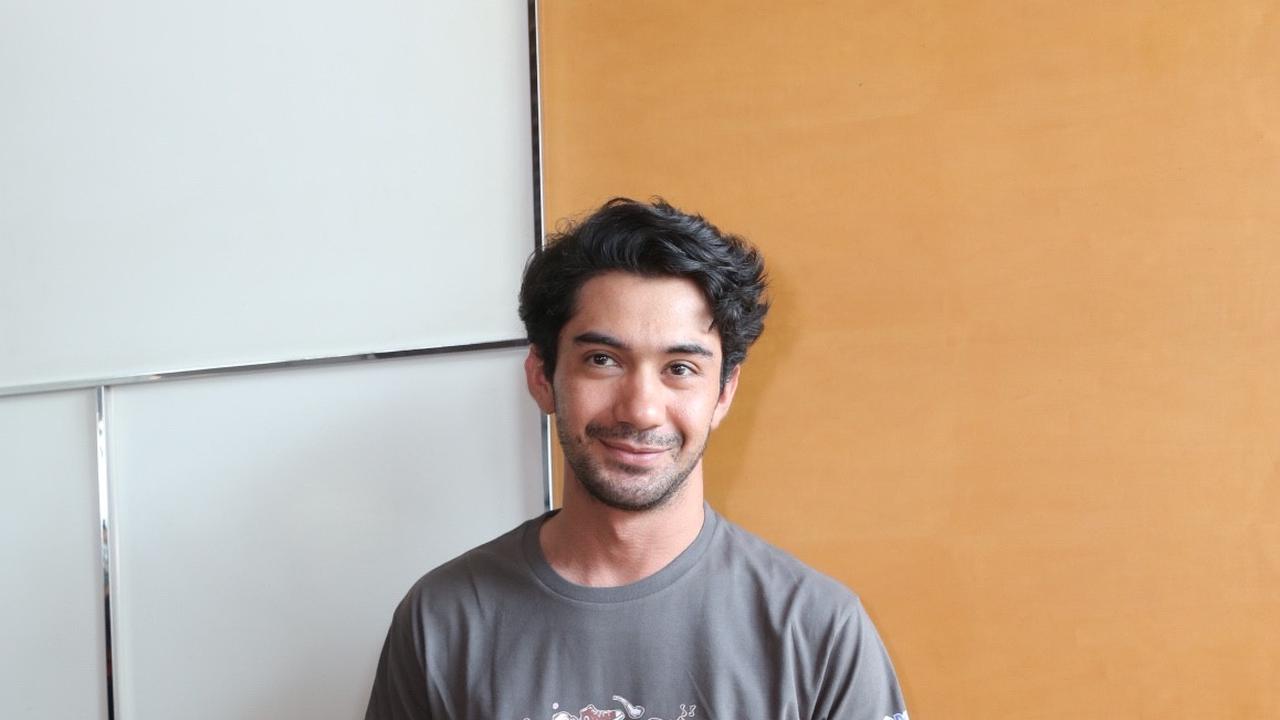 [Fimela] Reza Rahadian