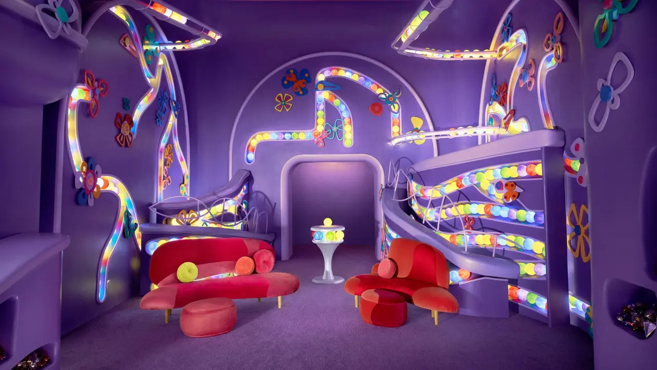 Markas Besar Inside Out hadir di Las Vegas. [Credit Damien Maloney]
