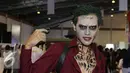 Cosplay Joker berpose di acara  Indonesia Comic Con 2016 di Jakarta, Sabtu (1/10). Indonesia Comic Con 2016 bertema "We Are Pop Culture" ini digelar di Hall A dan B, JCC Senayan. (Liputan6.com/Herman Zakharia)