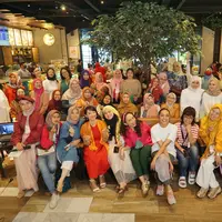 Peluncuran buku anthalogy komunitas MomaKECE