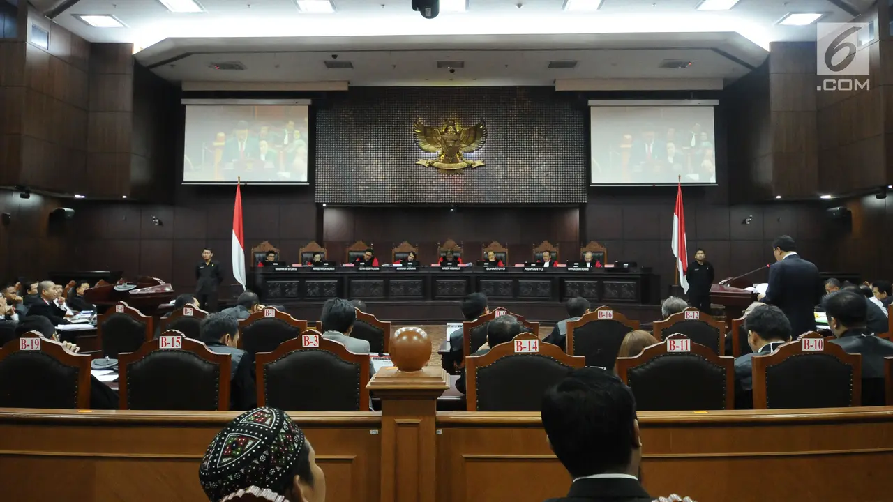 Dua Menteri Hadiri Sidang Gugatan Perppu Ormas