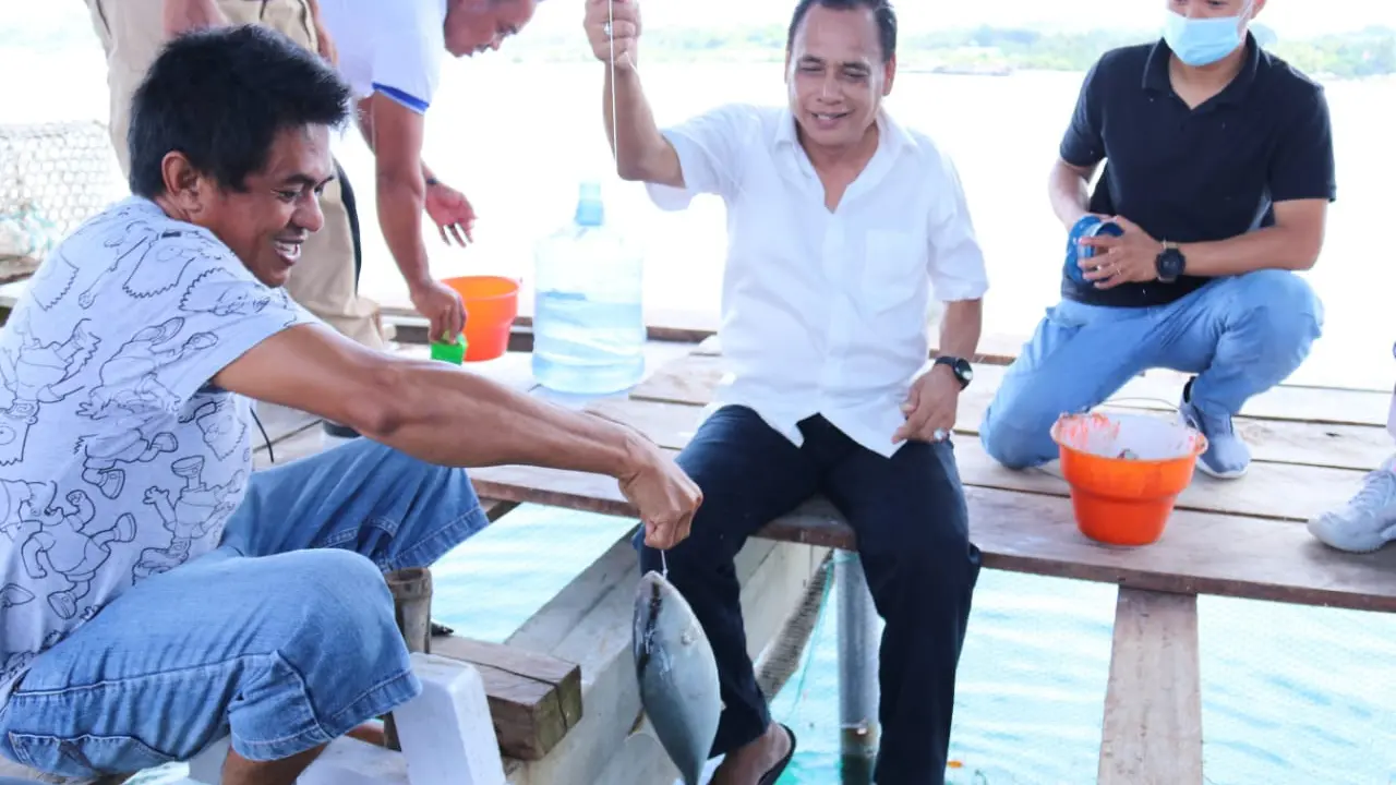 Calon Wakil Gubernur Sulawesi Tengah (Sulteng) Ma'mun Amir menyambangi  Kabupaten Banggai Laut yang merupakan hasil pemekaran dari Kabupaten Banggai Kepulauan