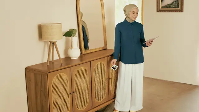 Ilustrasi Koleksi Pakaian Wanita/UNIQLO Indonesia