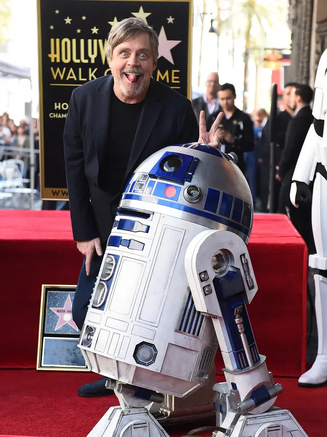 Kegembiraan Pemain Star Wars, Mark Hamill Saat Dianugerahi Hollywood Walk of Fame