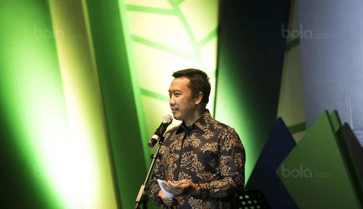 Menpora, Imam Nahrawi, memberikan sambutan saat Anugerah Leganda Olahraga di Hotel Bidakara, Jakarta, Rabu (13/12/2017). Sebanyak 286 atlet masing-masing mendapatkan 40 juta rupiah. (Bola.com/Vitalis Yogi Trisna)