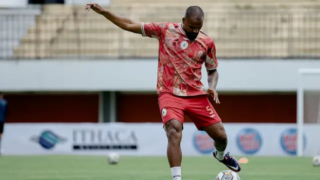 Bek anyar PSS Sleman, Thales Lira.