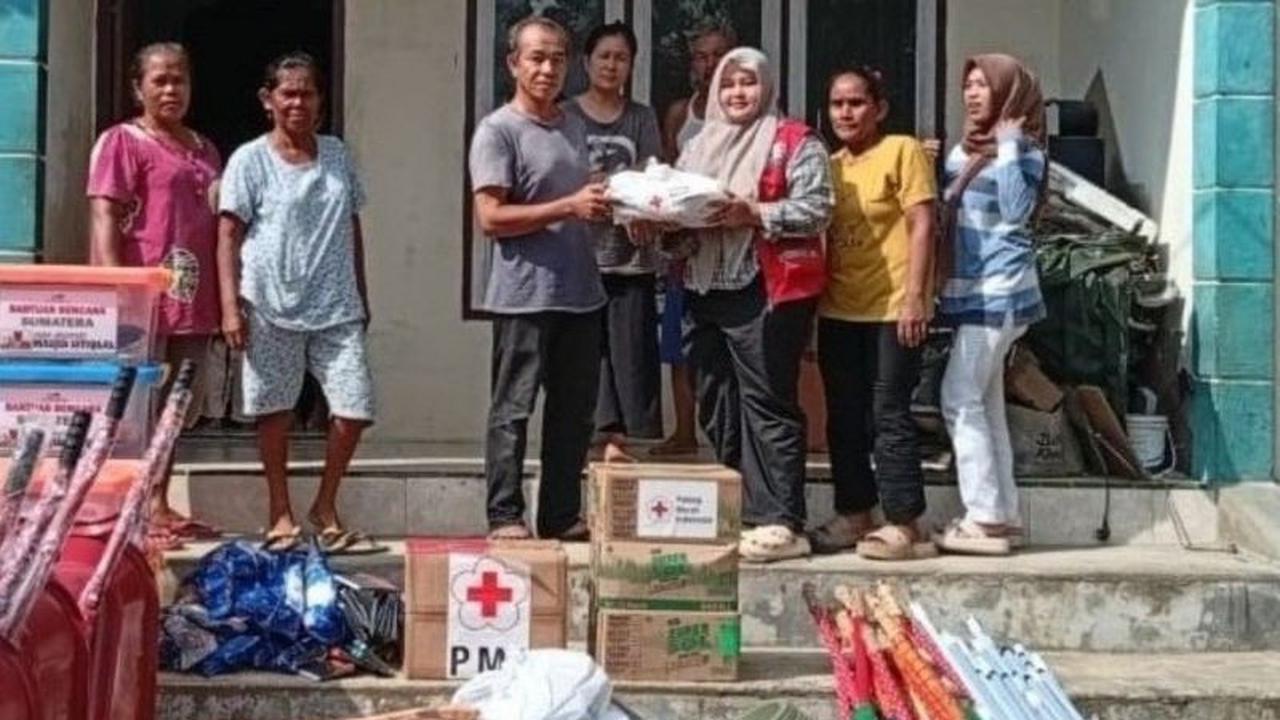 PMI Salurkan Bantuan Kebersihan Pasca-Bencana di Tapanuli Tengah, Percepat Pemulihan Warga