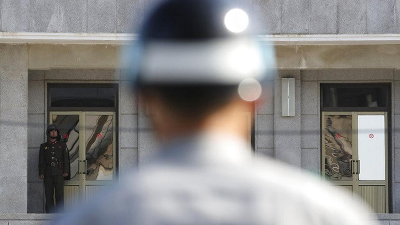 Pasukan Korut dan Korsel saling berhadap-hadapan di Panmunjom, DMZ