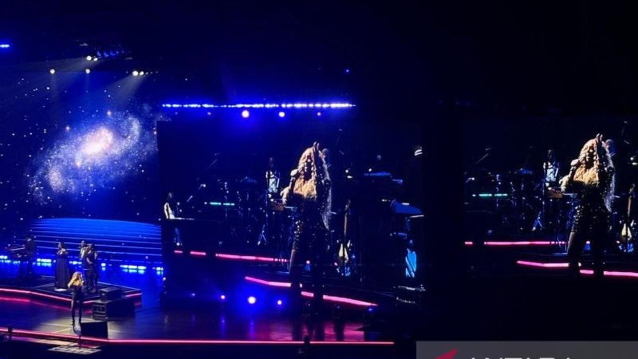Sapa Penggemar di Bogor, Mariah Carey Buka Konser 'The Celebration of Mimi' dengan Lagu 'Type Dangerous' dan Nada Lima Oktafnya!