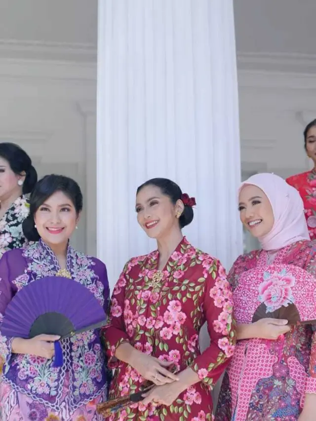Kebaya Maudy Koesnaedi, Intip Modelnya yang Cantik saat Dikenakan Mengenang Masa Juara Abang None Jakarta 1993/Instagram @maudykoesnaedi