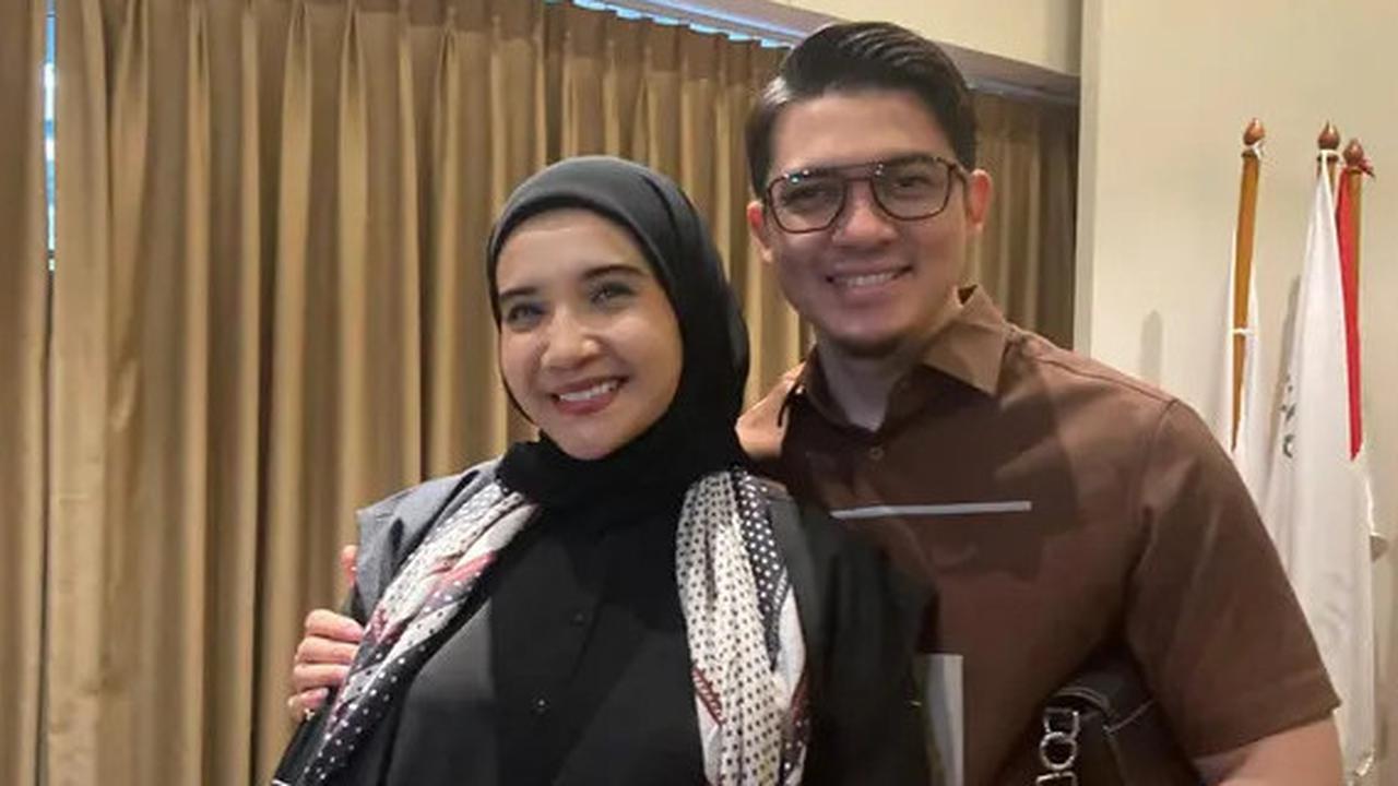 Zaskia Sungkar Umumkan Kehamilan Anak Kedua, Irwansyah: Sudah Ingin Tambah Momongan Sejak Tahun Lalu