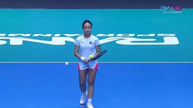 7 Potret Yura Yunita Main Tenis di Sport Party, Menang Lawan Luna Maya