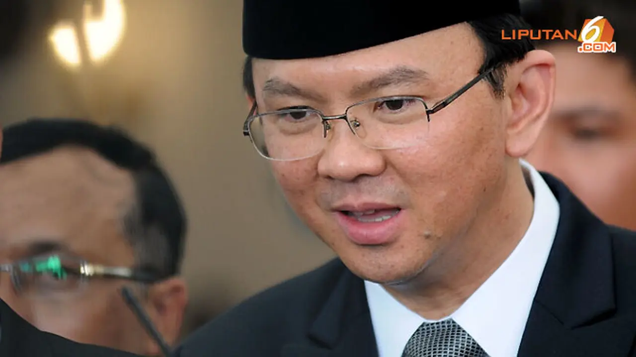 ahok-rotasi-pejabat130710b.jpg