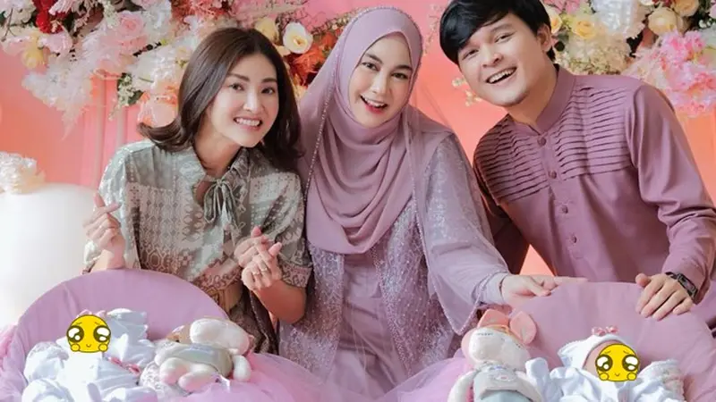 7 Momen Sarwendah Hadiri Acara Aqiqah Anak Kembar Anisa Rahma