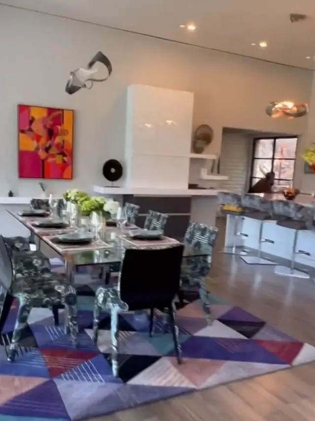 Potret Rumah Farah Quinn di AS