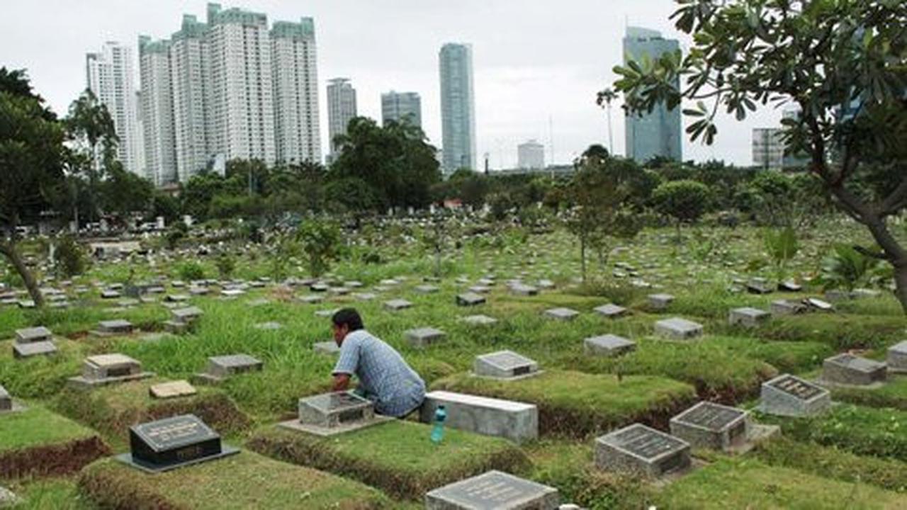 Dianggap keramat, makam Benyamin & Fatmawati selalu diziarahi