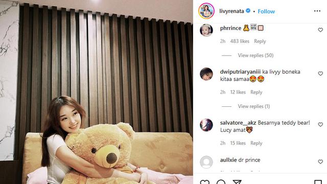 Boneka Beruang Besar di Postingan Instagram Livy Renata Bikin Kepo Netizen, Hadiah dari Gabriel Prince?