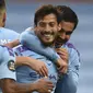 Gelandang Manchester City, David Silva, merayakan gol yang dicetaknya ke gawang Newcastle United pada laga lanjutan Premier League pekan ke-34 di Etihad Stadium, Kamis (9/7/2020) dini hari WIB. Manchester City menang 5-0 atas Newcastle. (AFP/Oli Scarff/pool)